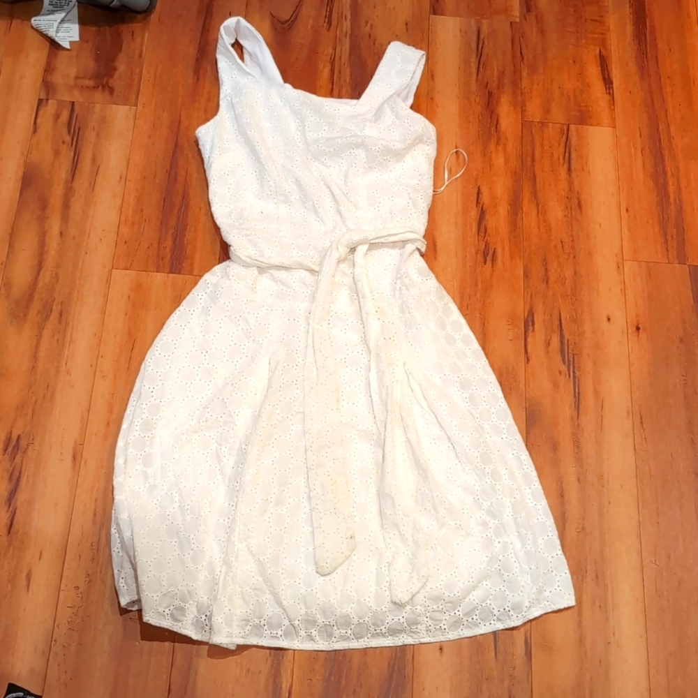 Rabbit rabbit rabbit size 8 (fits like 6) eyelet white dress